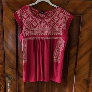 Sundance Embroidered Tshirt